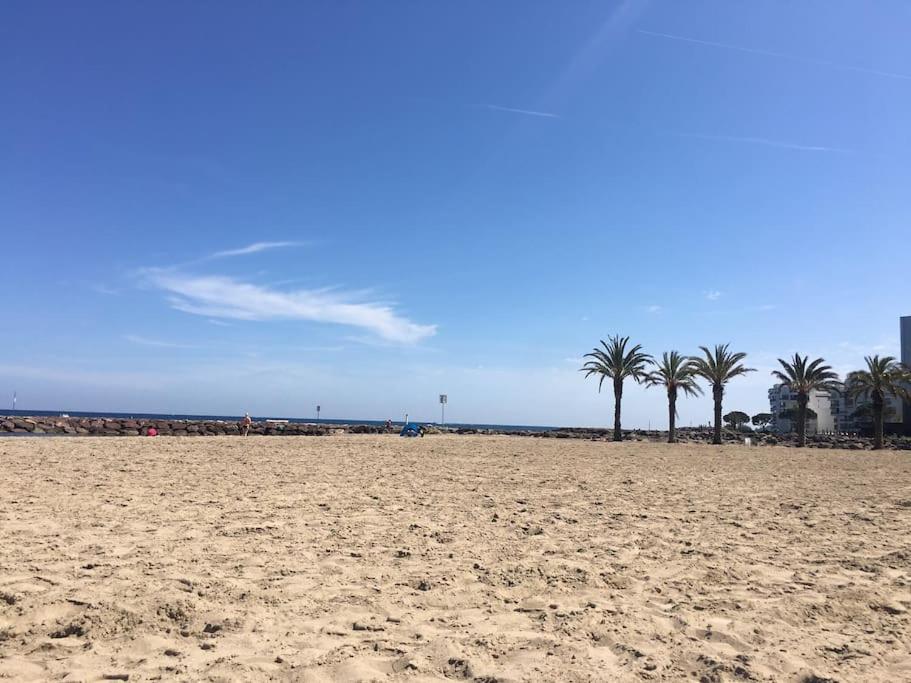 Luxury 3 Piece Garden Apartment In Cannes Marina 망들리유 라 나플 외부 사진