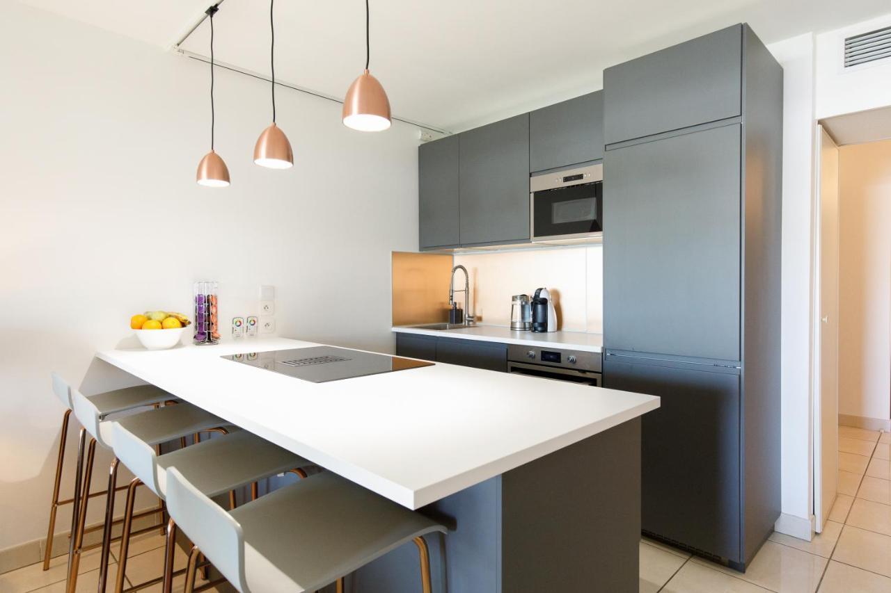 Luxury 3 Piece Garden Apartment In Cannes Marina 망들리유 라 나플 외부 사진